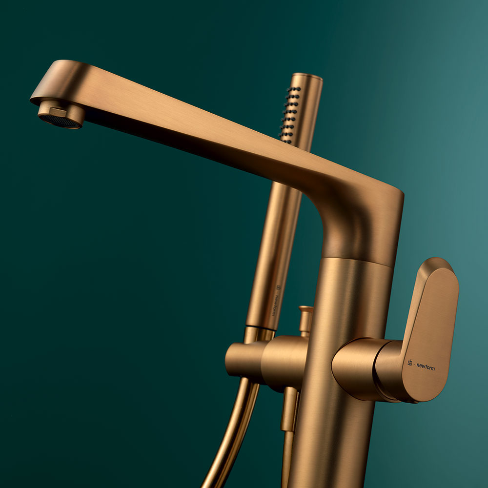 Gruppo vasca freestanding con miscelatore Nio Newform