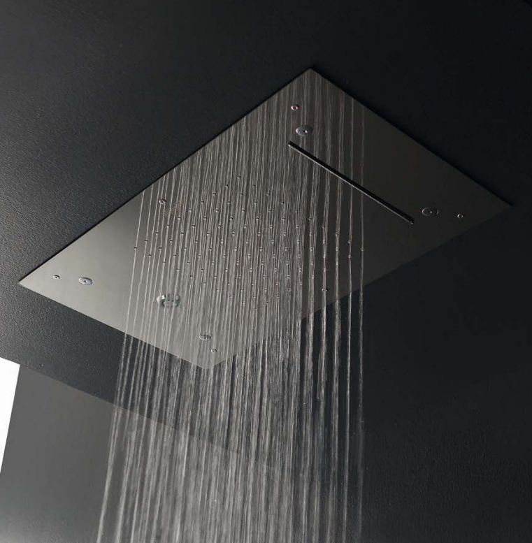 Soffione a soffitto in ottone con cascata e getto Showers Treemme