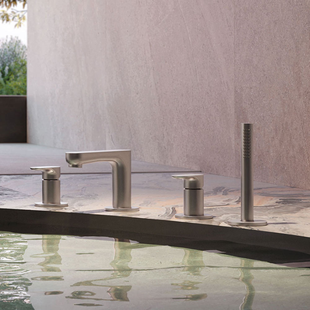 Gruppo bordo vasca Collezione Linfa II by Newform