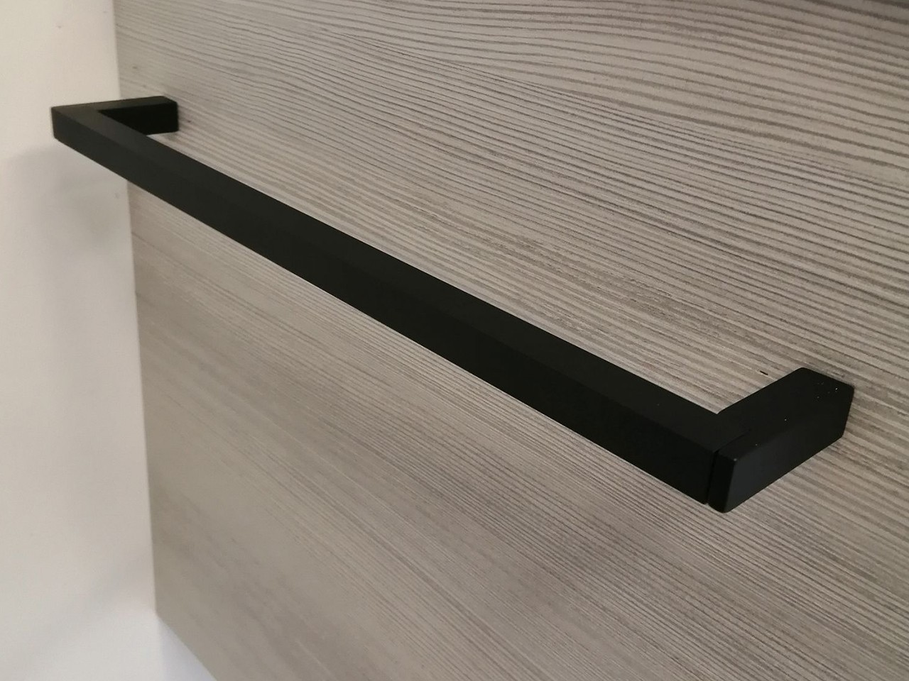 Porta Asciugamano Proteo cm 36 Nero Opaco-62359